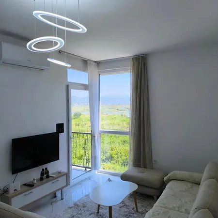 Leos New 2 Lejlighed *