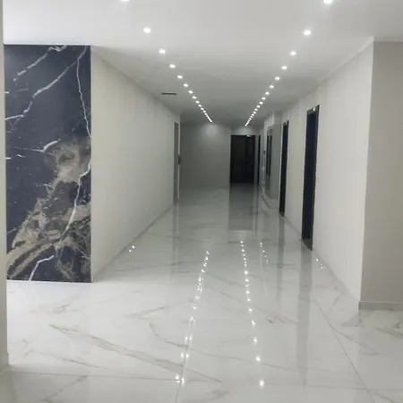 Leos New 2 Апартаменты *