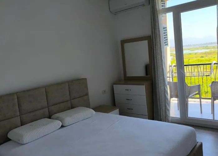 Leos New 2 Apartamento Shëngjin